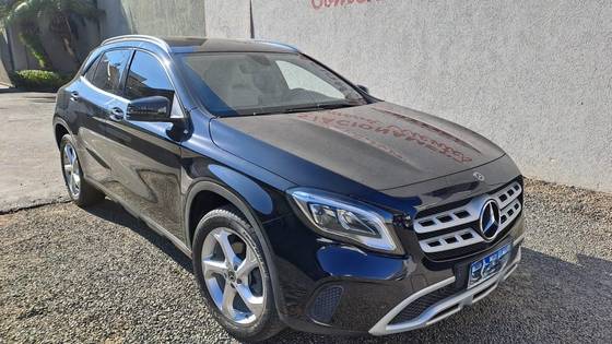 MERCEDES-BENZ GLA 200 1.6 CGI FLEX ADVANCE 7G-DCT MERCEDES-BENZ GLA 200 1.6 CGI FLEX ADVANCE 7G-DCT